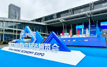 中国船舶精彩亮相 中国船舶精彩亮相