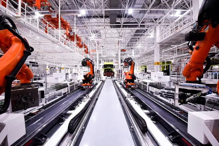 稳步推进工业互联网创新，加快制造业数字化，信息化建设！